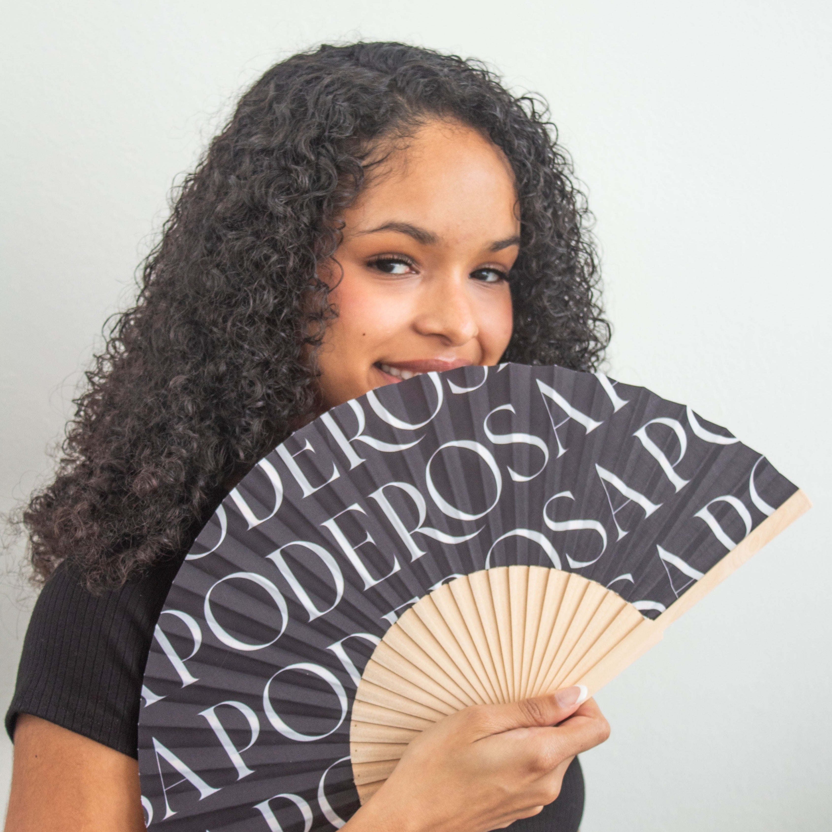 Abanico: Poderosa Negro
