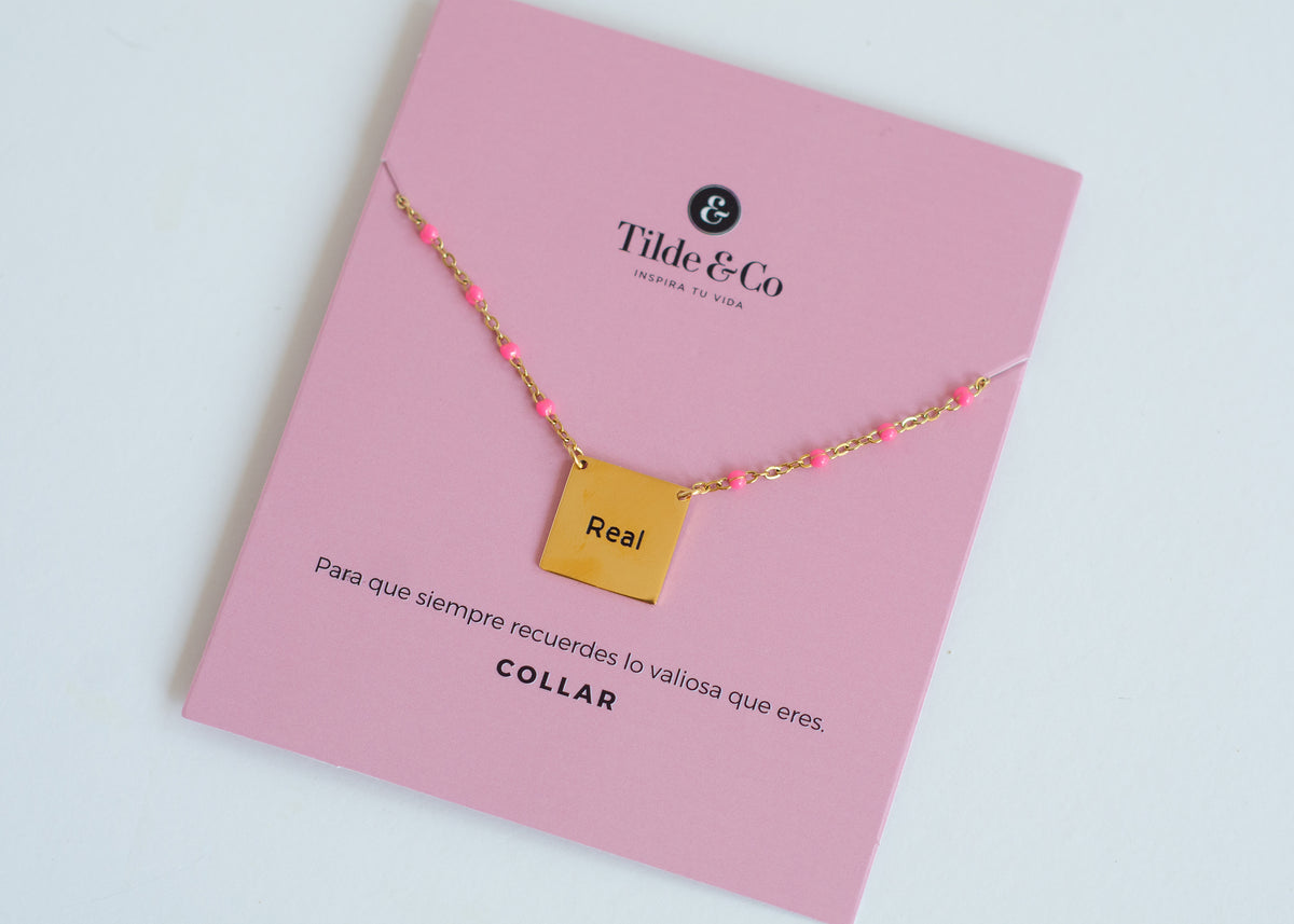 Collar con mensaje inspirador de  Real 