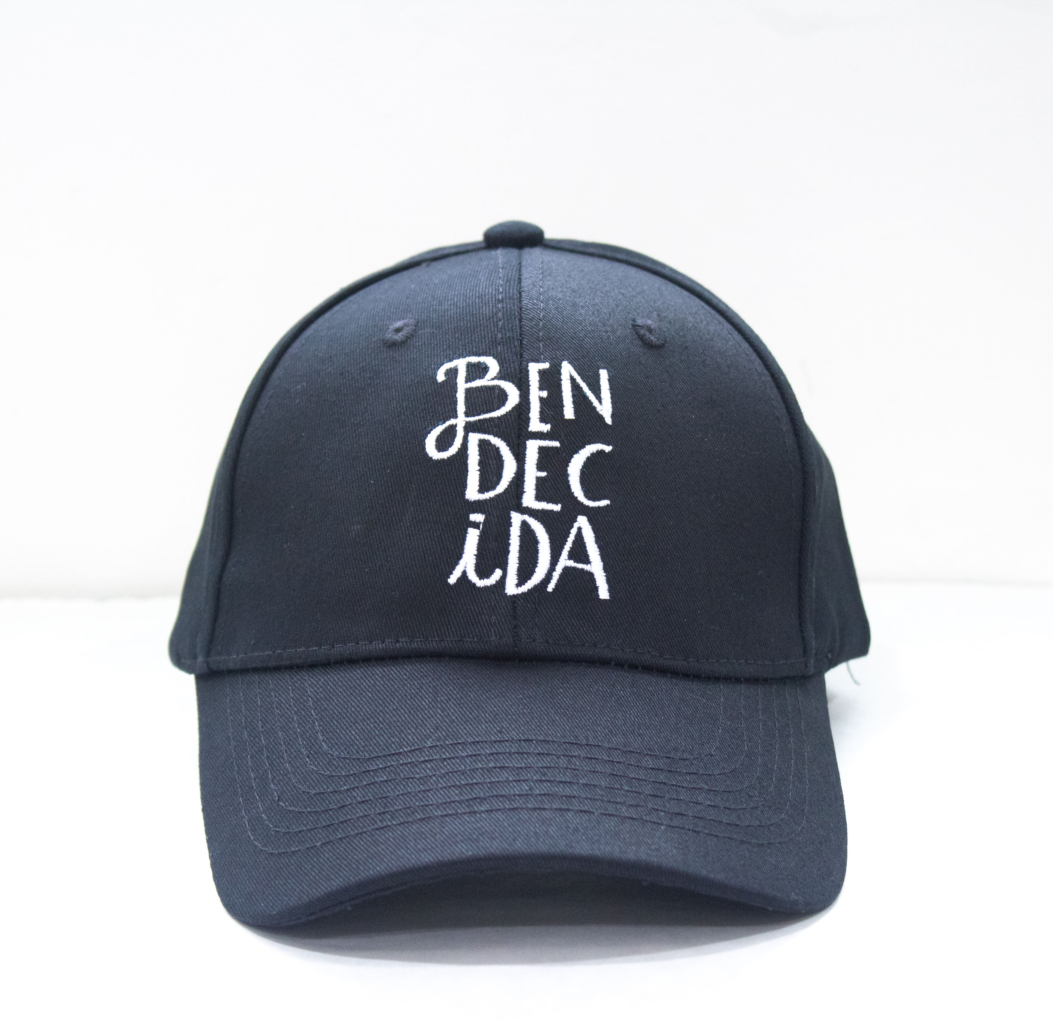 Gorra estilo baseball cap con mensaje de Bendecida