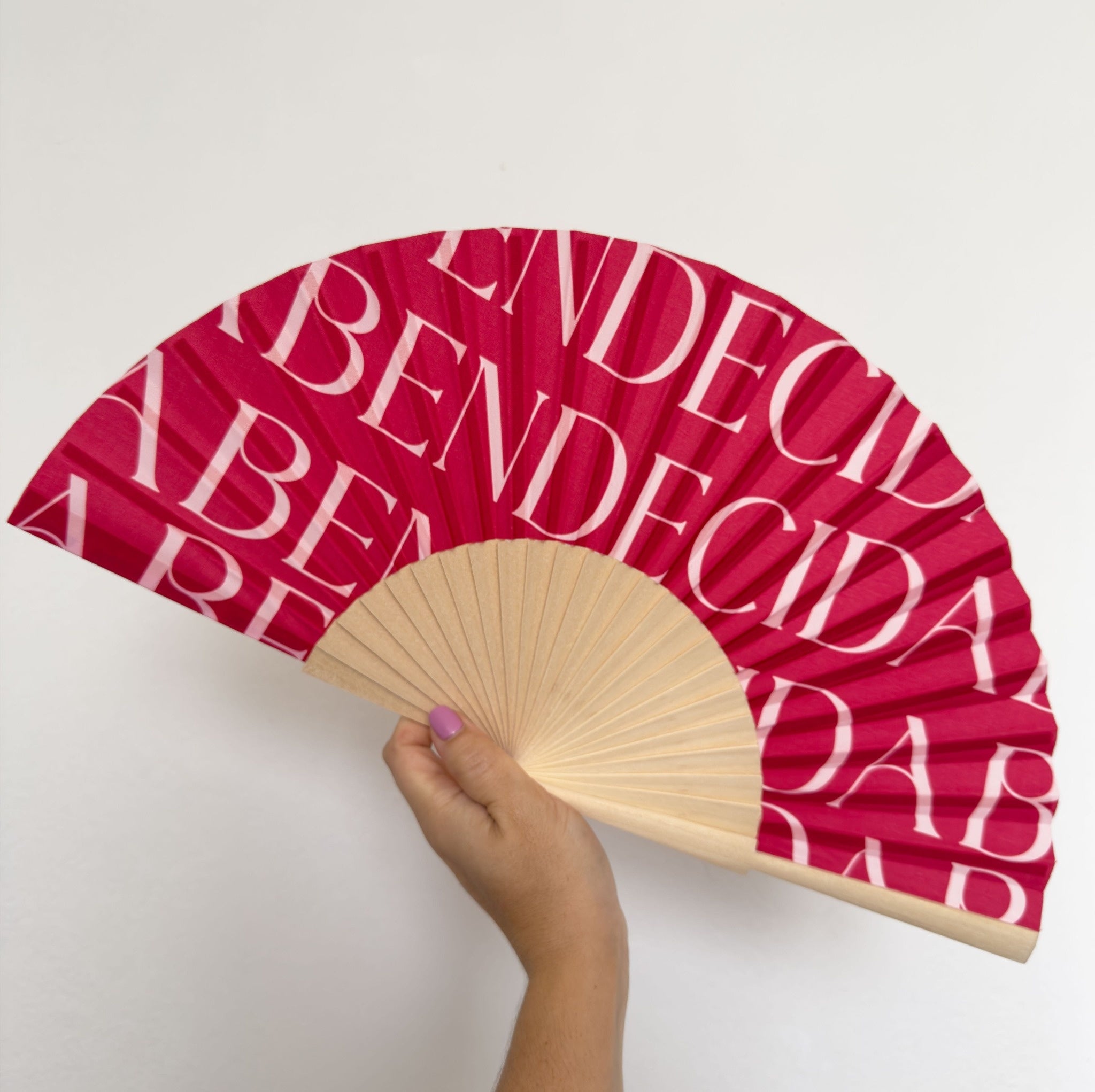 Abanico: Bendecida Rojo