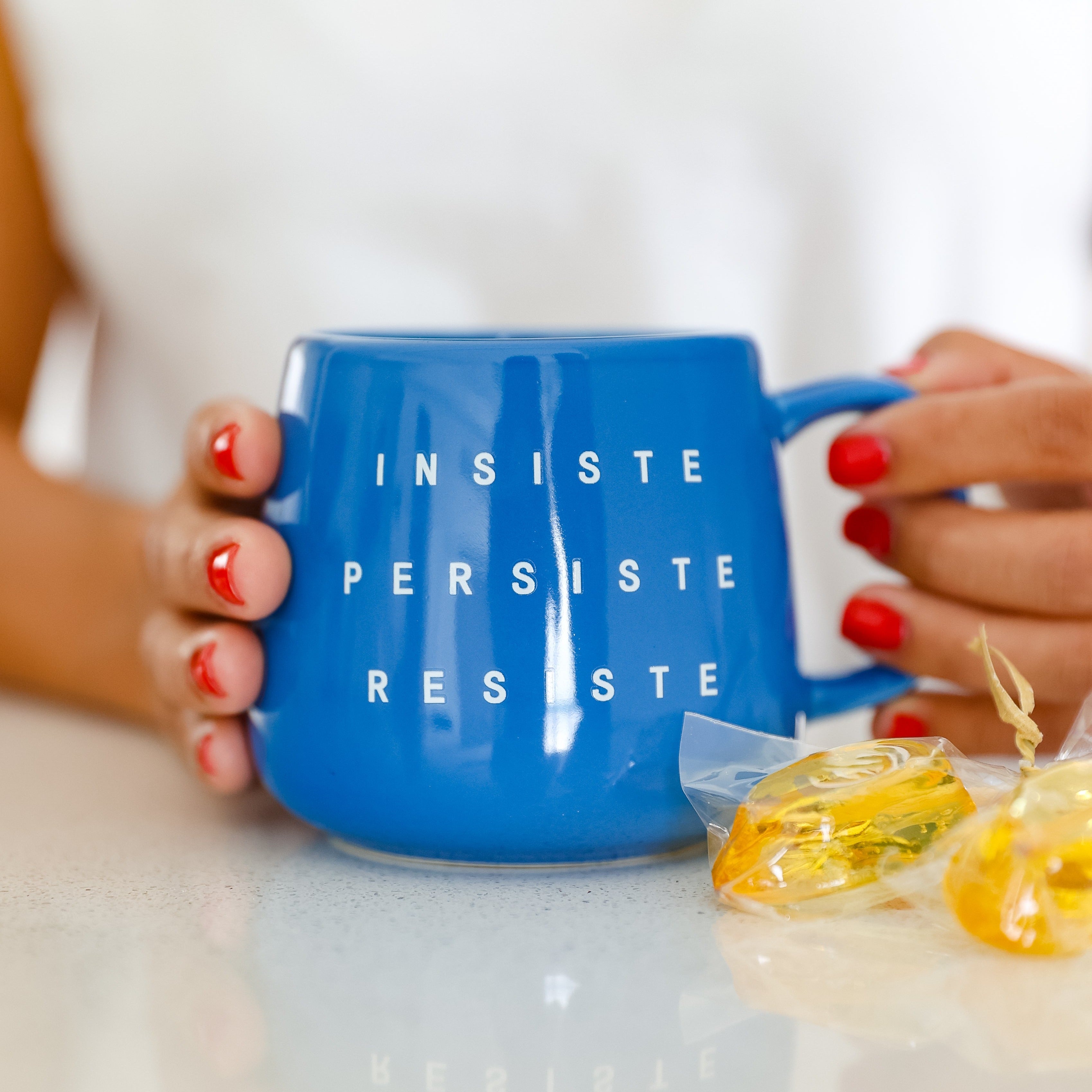 Taza Azul