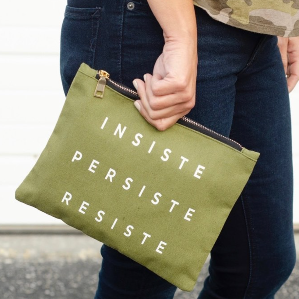 Cosmetic Bag: Insiste Persiste Resiste (Verde + Blanca)