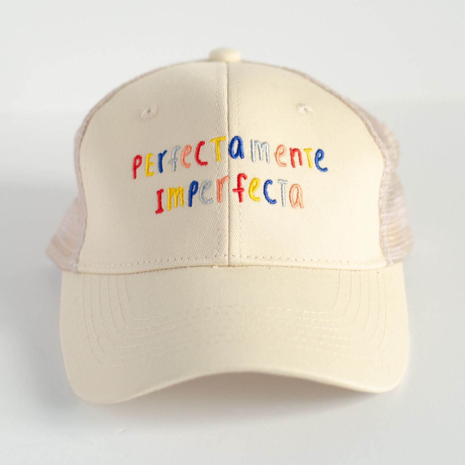 Gorra crema Tilde and Company